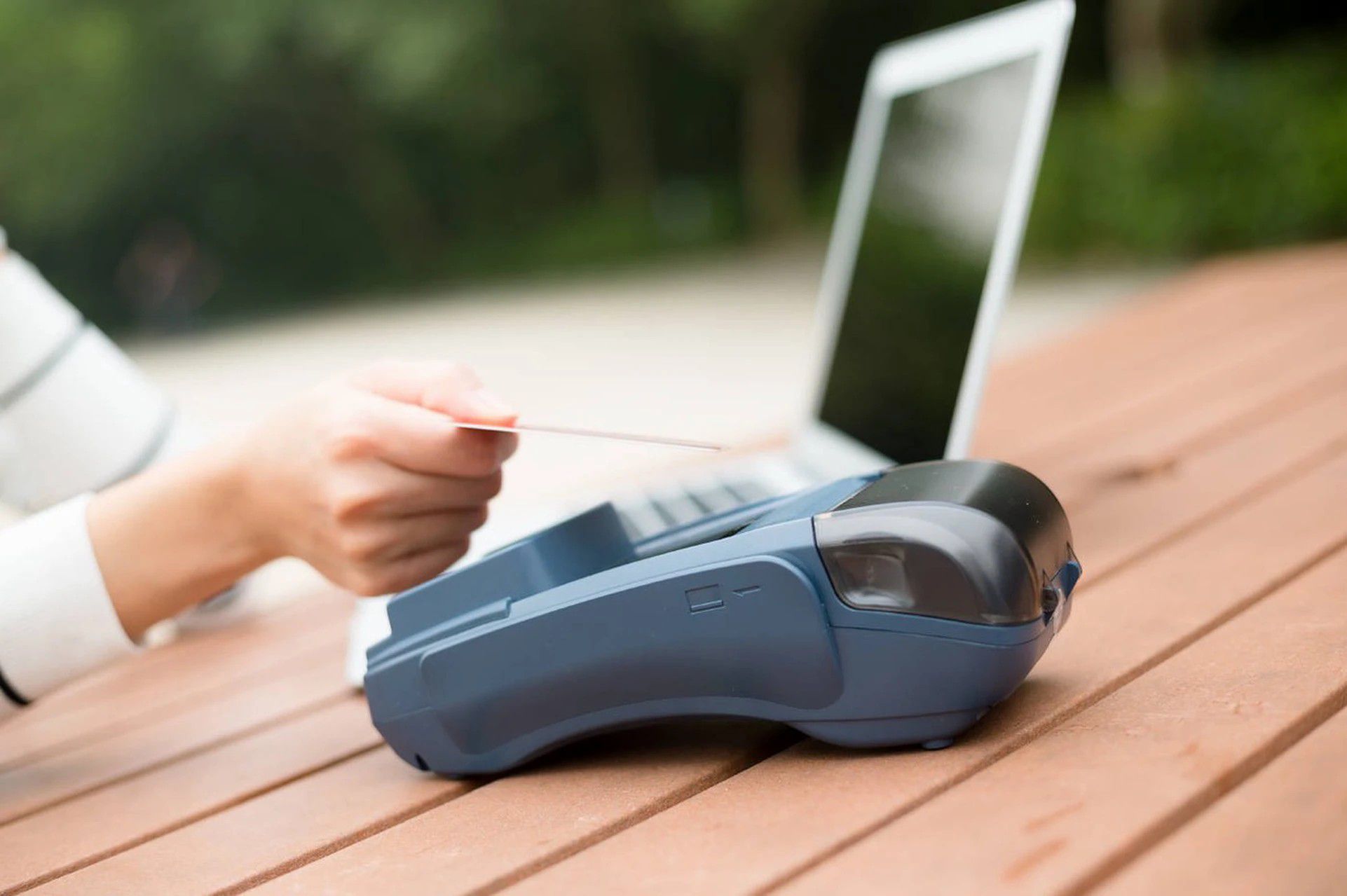 pos機刷卡如何原路返還(hái)？pos刷卡成功後如何退回？