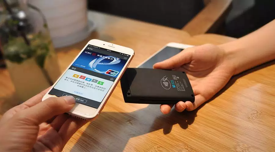 暢捷支付pos機好用嘛 5大(dà)行(xíng)集體(tǐ)降額度封卡！493台POS機已經被銀聯列入黑(hēi)名單，敢刷就敢封。