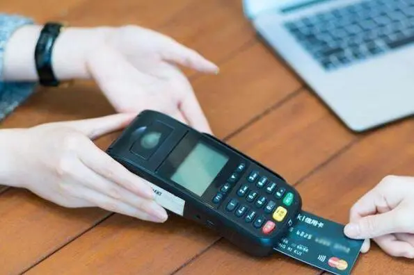 暢捷大(dà)pos機掃花(huā)呗怎麽用_暢捷支付pos機費率多(duō)少(shǎo)_暢捷支付大(dà)pos機費率